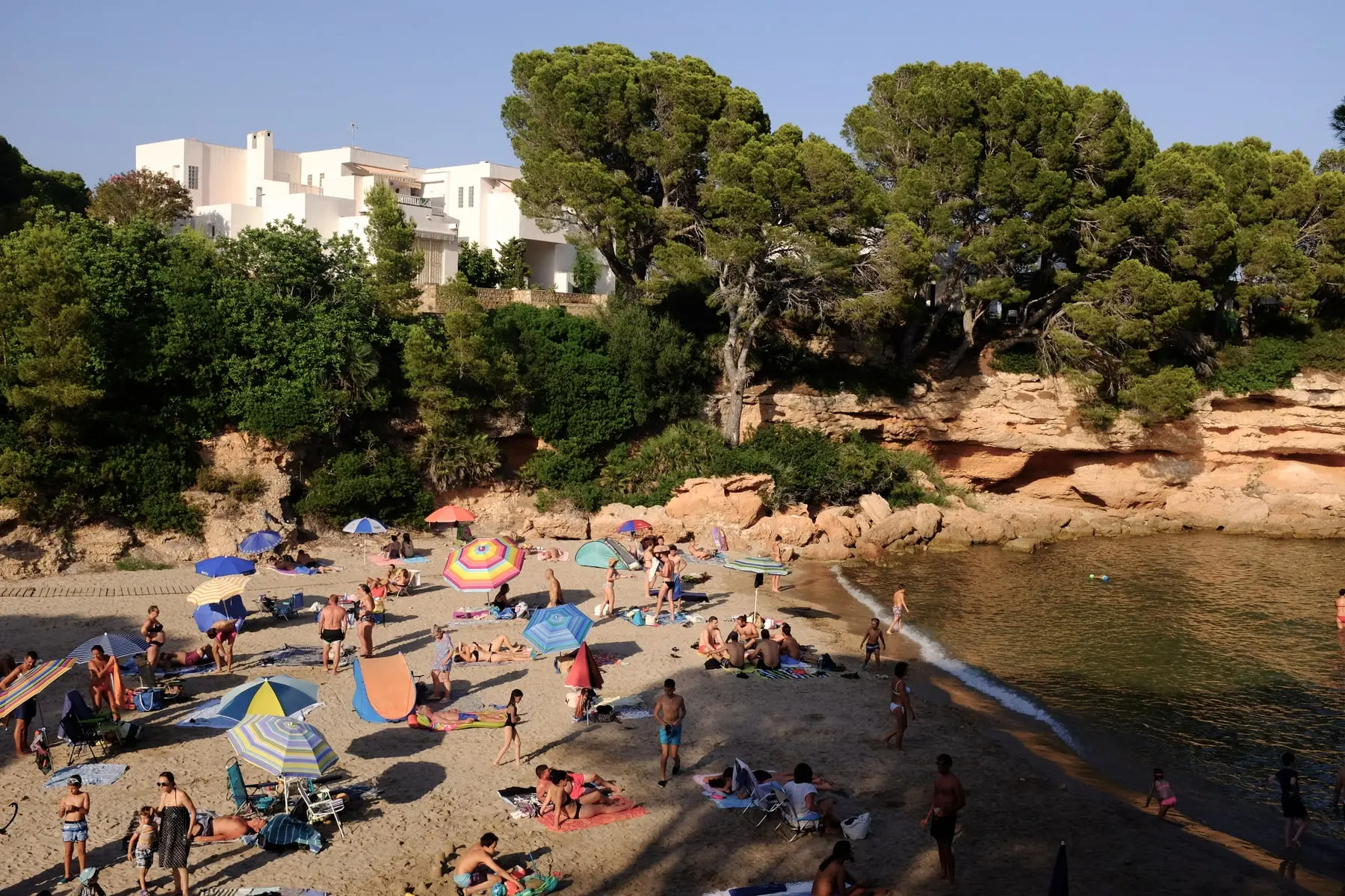 Cala Calafató vista desde las rocas